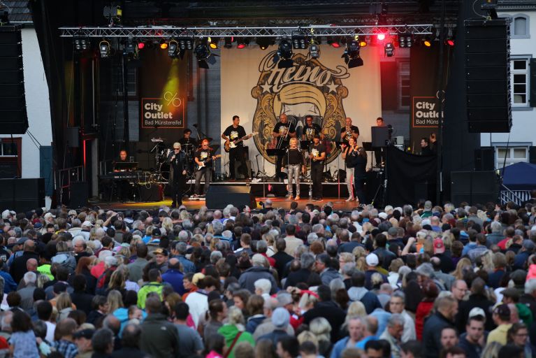 Eröffnungsfeier im City Outlet Bad Münstereifel mit Heino